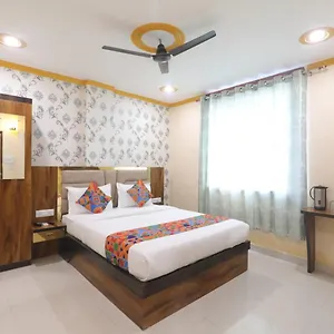 *** Hotel Rudra India